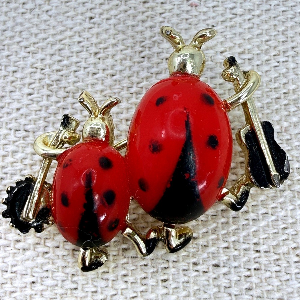 Vintage Ladybug Musical Brooch Gold Tone Red Enamel Pin Guitar Banjo